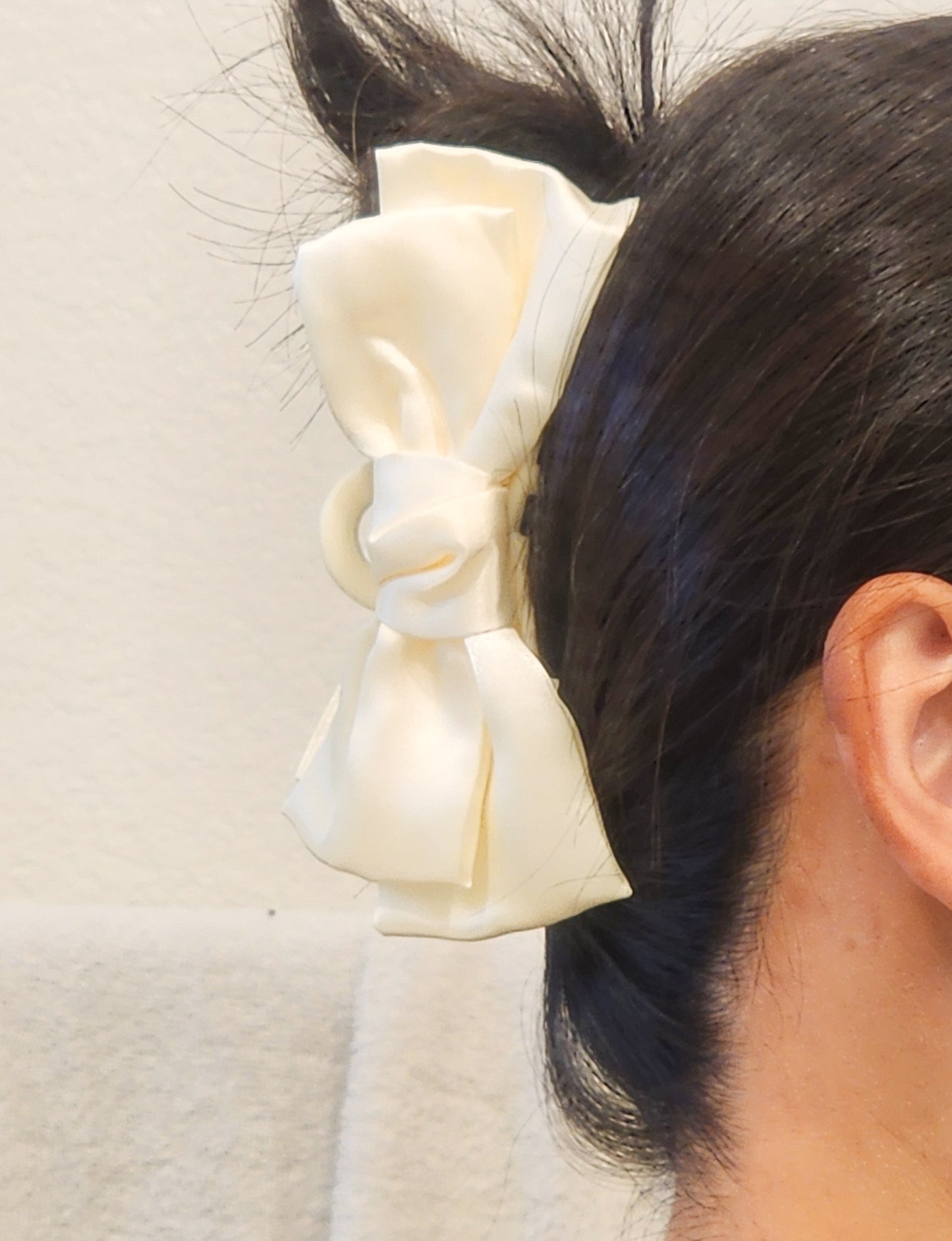 Silky Ivory Bow Hair Claw