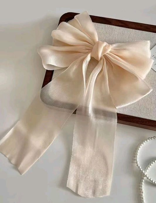 Creamy Dreamy Big Bow Hair Clip